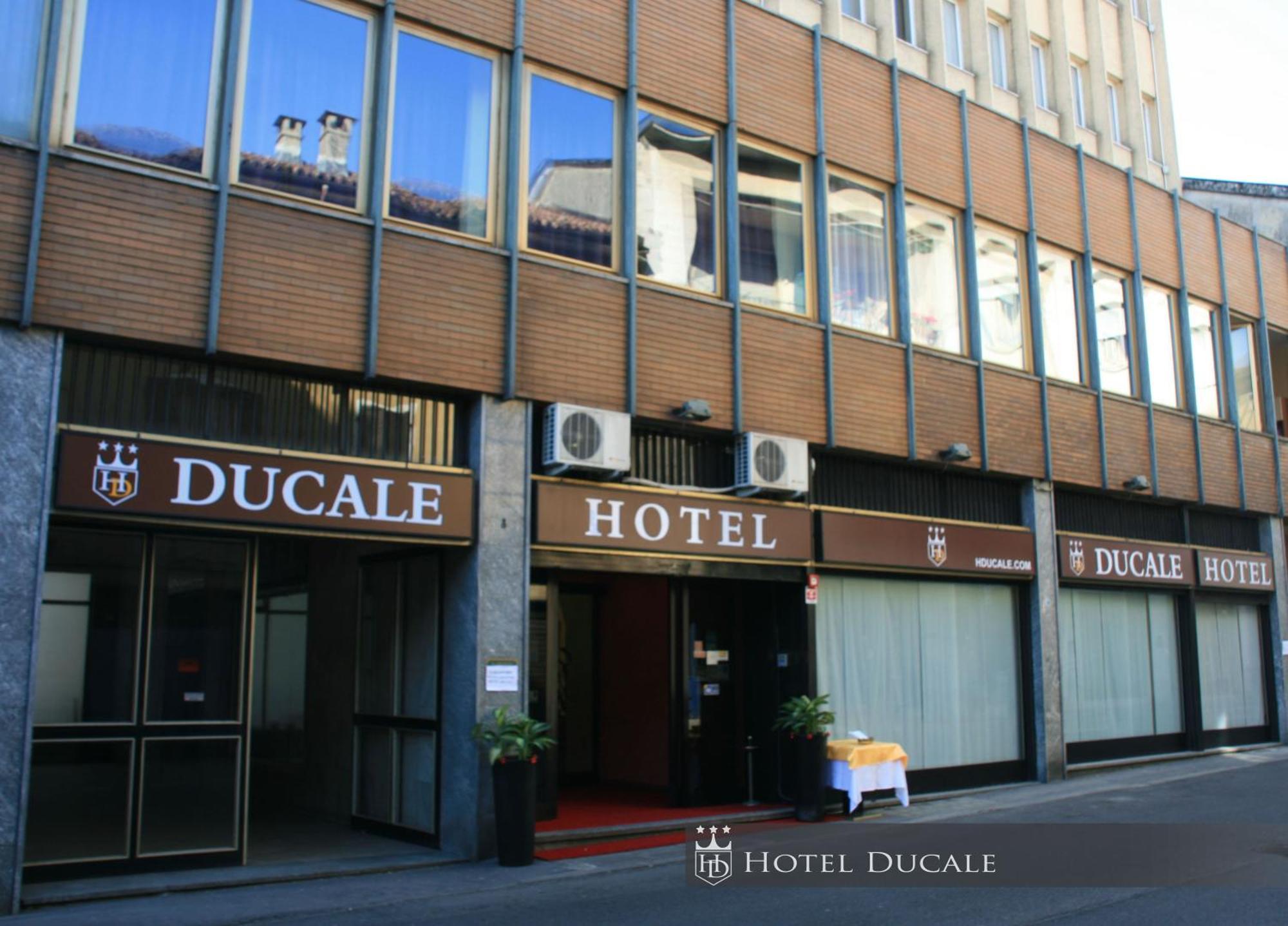 Hotel Ducale Vigevano Buitenkant foto